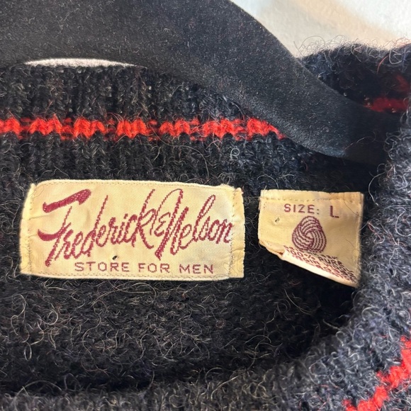 FREDERICK & NELSON Woolrich SZ L 100% Wool Sweater Crew Neck Thick Knit NEW - Picture 2 of 6
